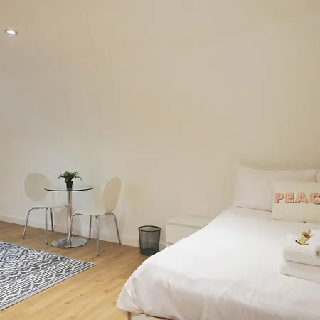 Harford House - Hopewell Apartment Bristol