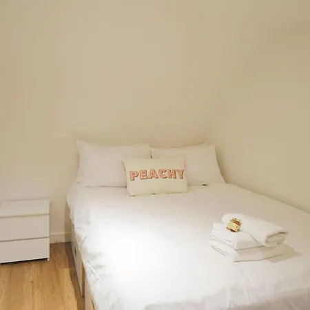 Harford House - Hopewell Apartment *