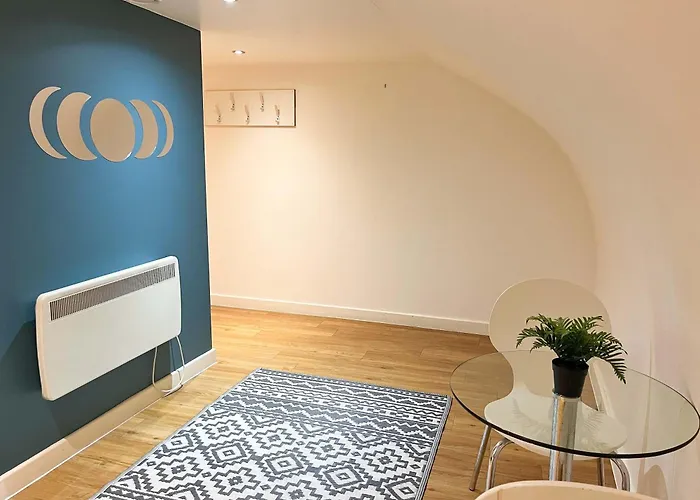 Harford House 2 - Hopewell * Bristol